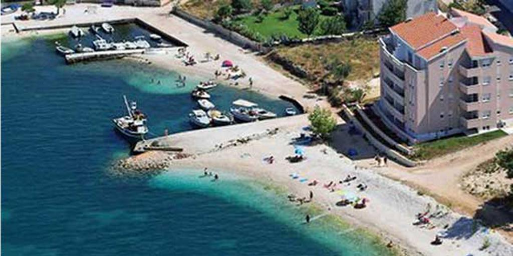Apartments Villa Plaza Trogir Buitenkant foto