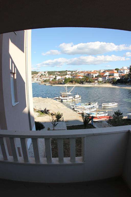 Apartments Villa Plaza Trogir Buitenkant foto